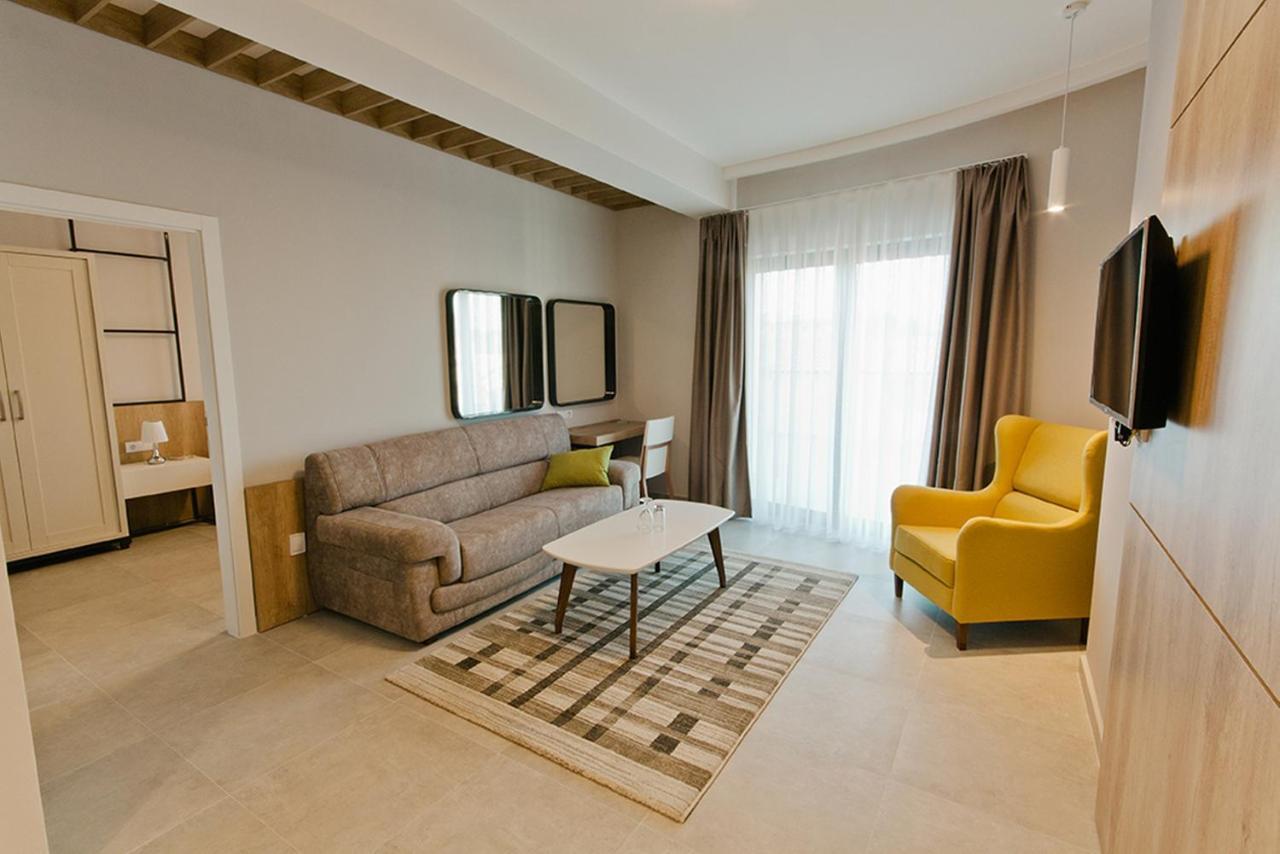 Hotel Hills Ulcinj Eksteriør billede